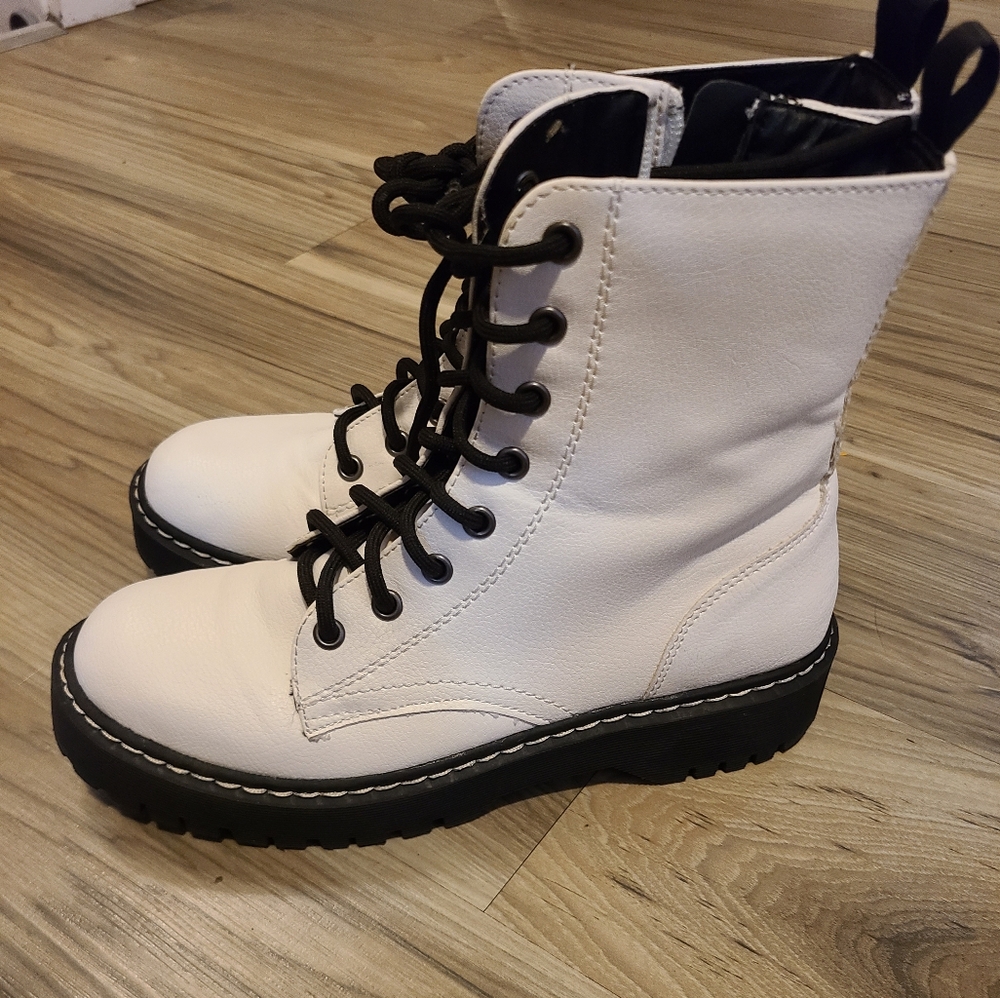 Sincerely Jules Harley Lace-Up Combat Moto Boots Women's Size 8